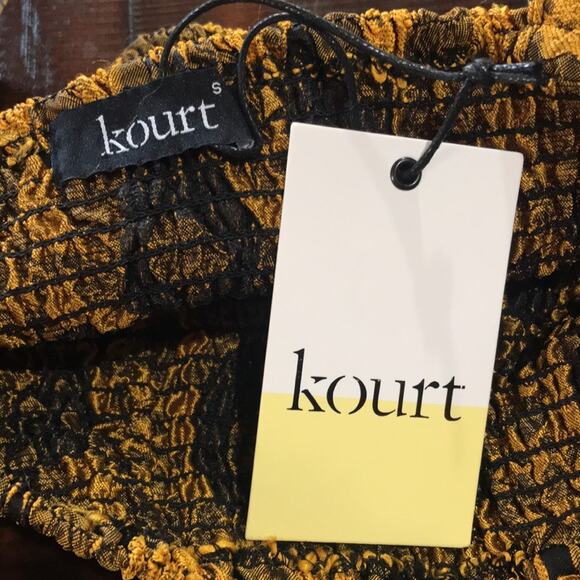 Kourt Tala Crop Top & Mini Skirt NWT NEW Set Size Small Black Yellow Gold Floral - Picture 9 of 14